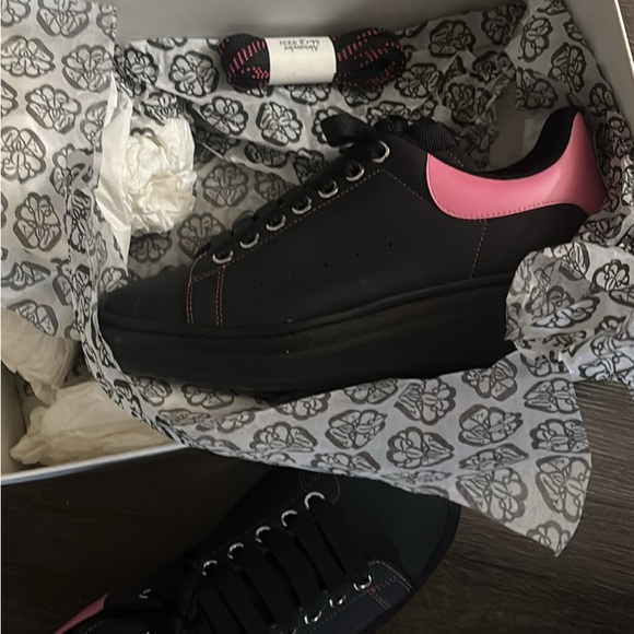 Alexander McQueen Black and Sugar Pink Sneakers - Picture 3 of 3